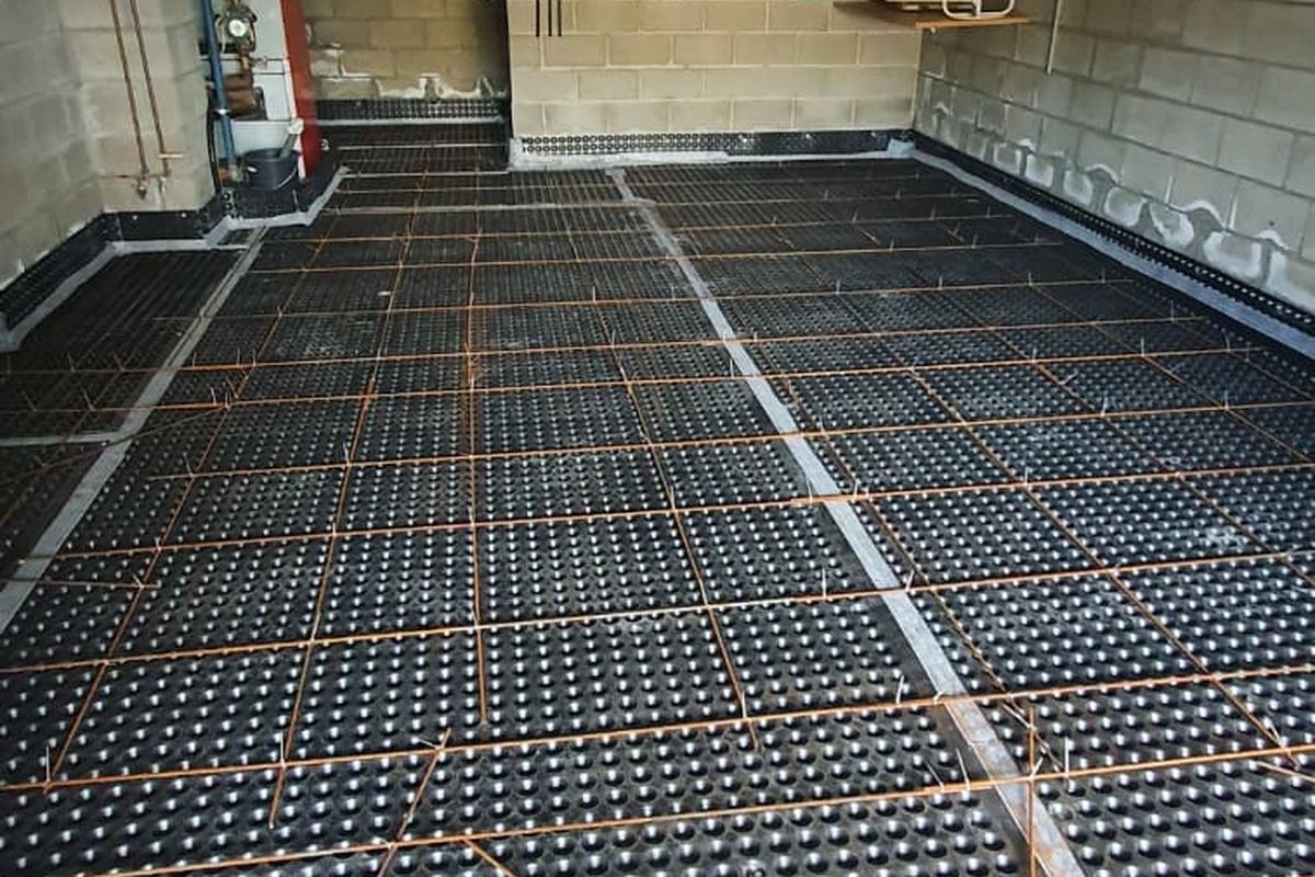 Vloerdrainage afgewerkt met beton, werk van Aqua-Block